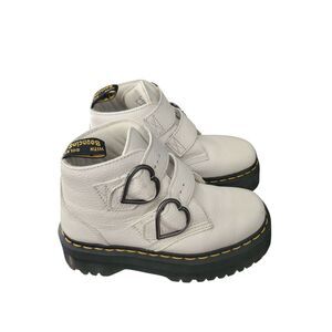 Dr. Martens Womens Devon Heart White Leather Boots Size 6 UK 4 EU 37